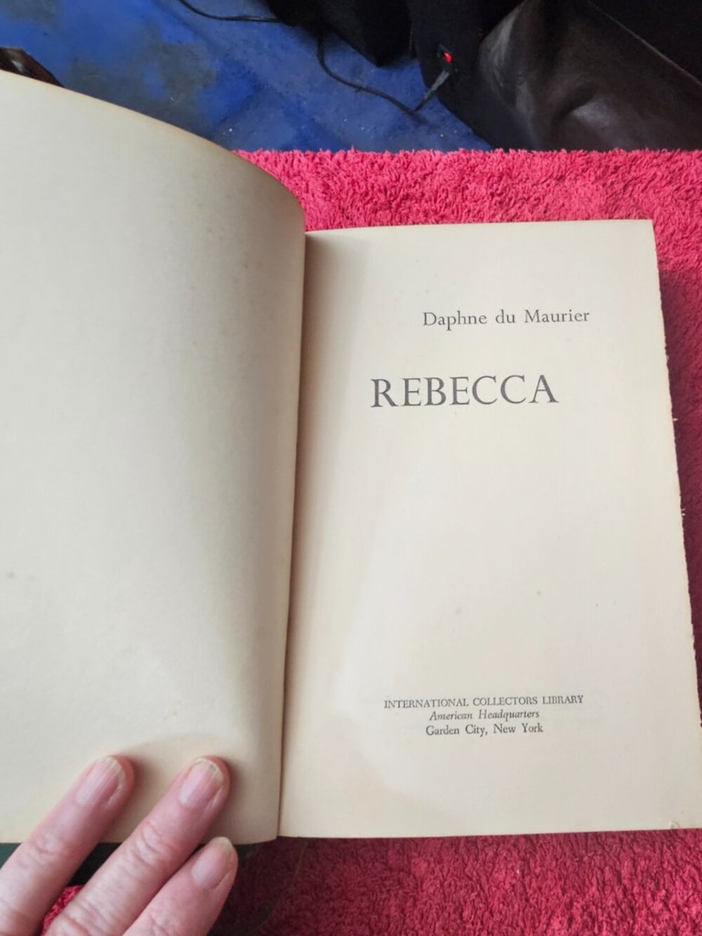 Rebecca - International Collectors Library - Daphne Du Maurier